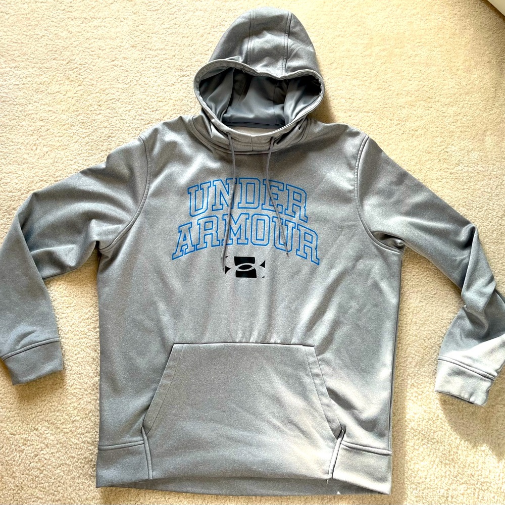 Under Armour Men’s Large Hoodie